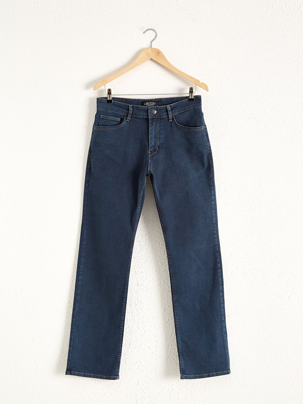 790 Comfortable Fit Jeans