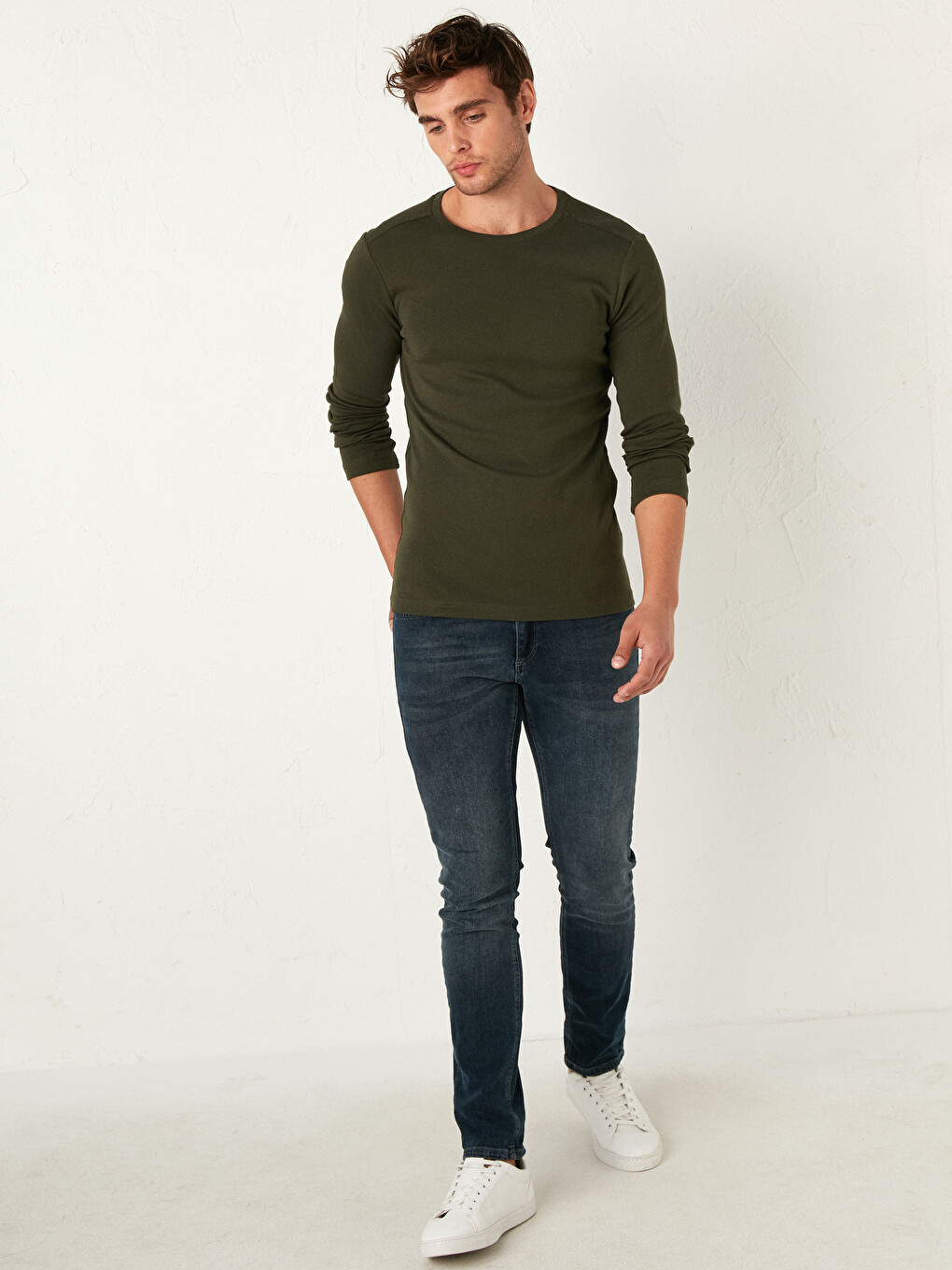 Crew Neck Basic Long Sleeve T-shirt-1
