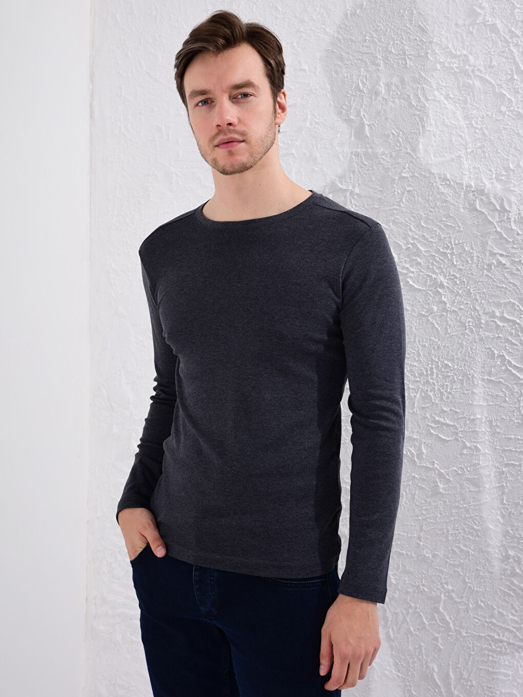 Crew Neck Basic Long Sleeve T-Shirt-1