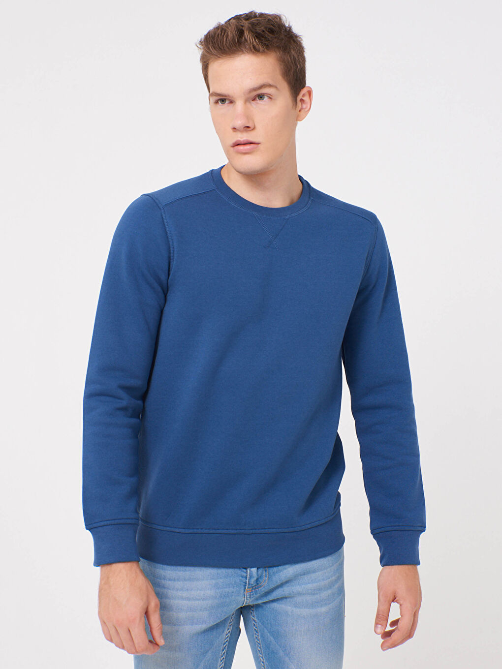 Comfortable Fit Crew Neck Basic Sweatshirt-1