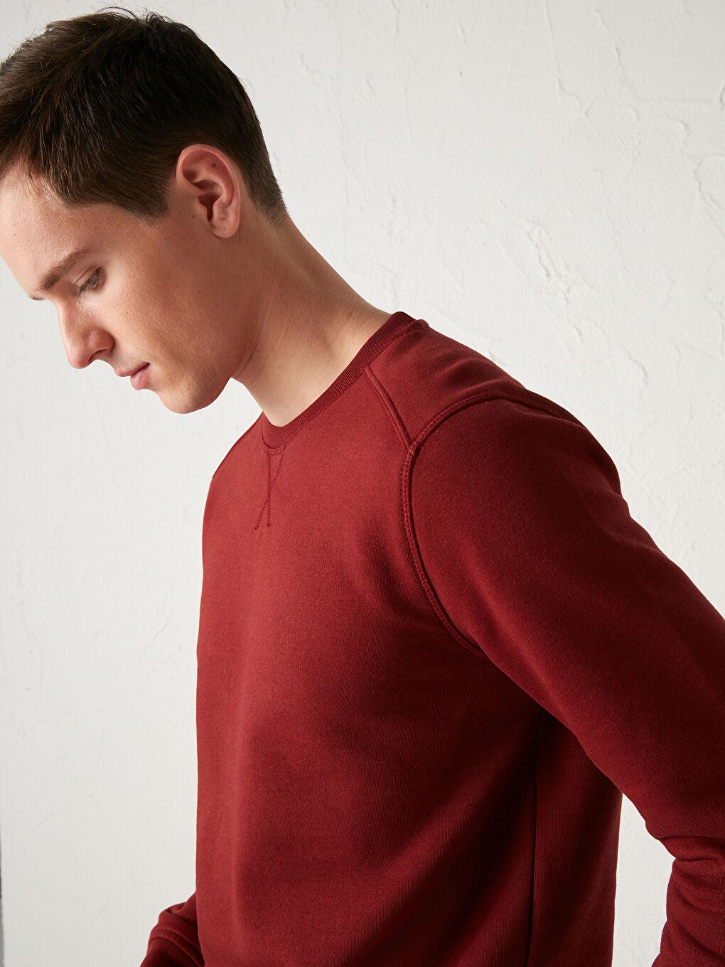 Comfortable Fit Crew Neck Basic Sweatshirt