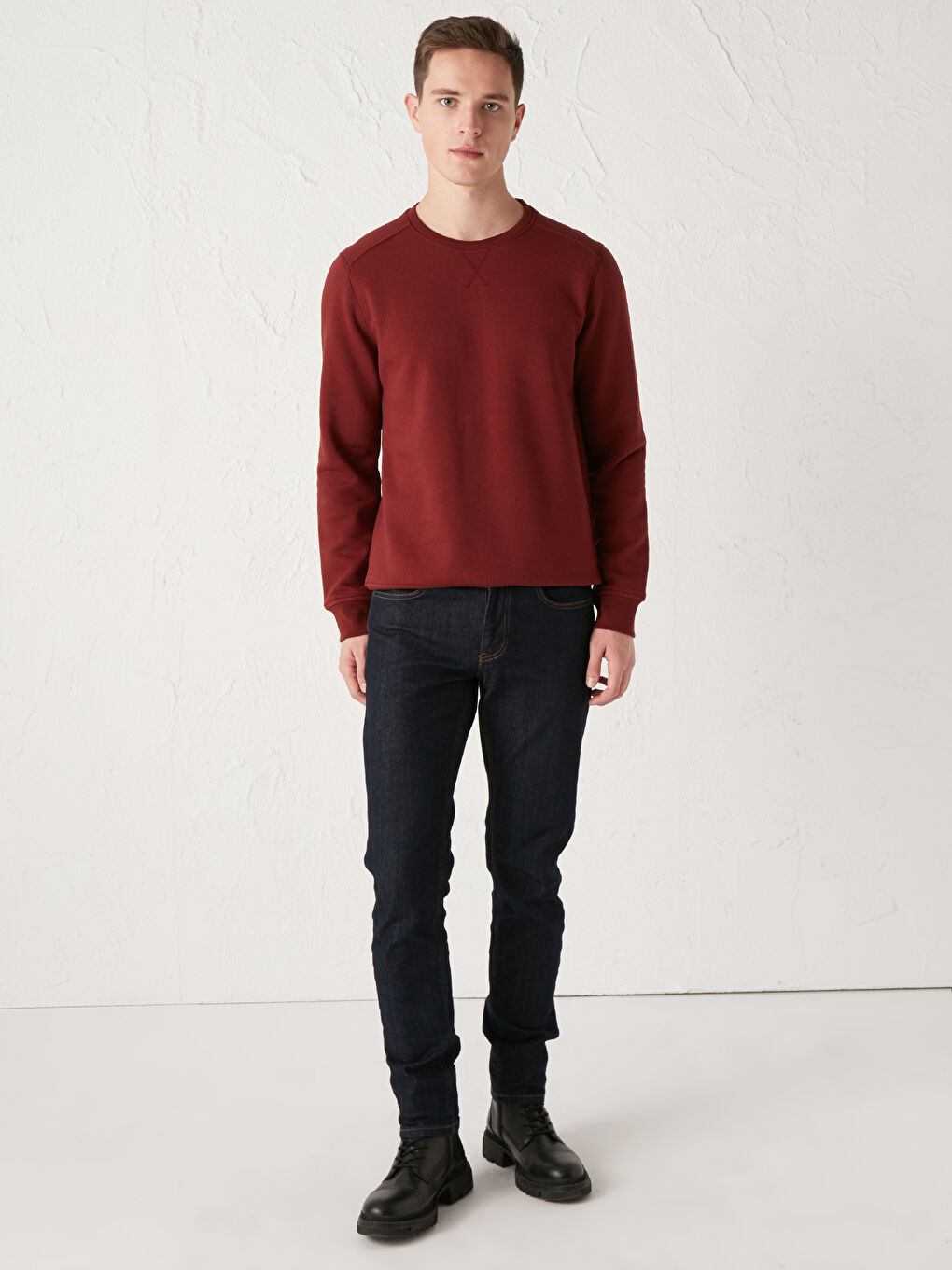 Comfortable Fit Crew Neck Basic Sweatshirt-3