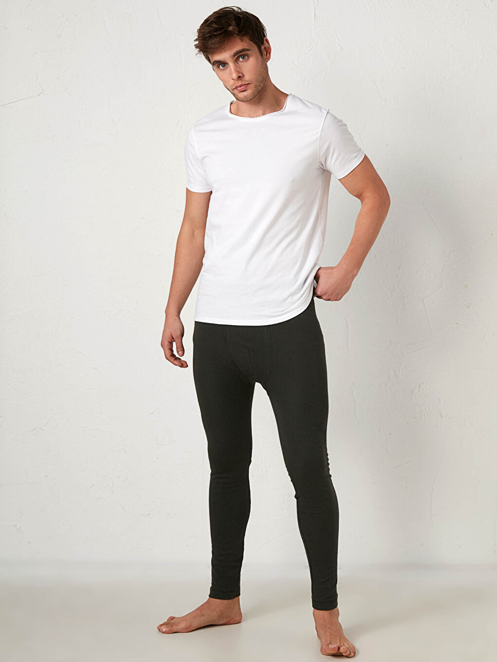 ملابس داخلية حرارية للرجال بقصة عادية