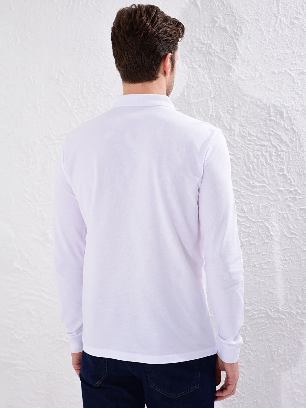LCWAIKIKI بنەڕەتی یاخەی پۆلۆ قۆڵ درێژ تیشێرتی سادەی پیکێ -0W6010Z8-K7U