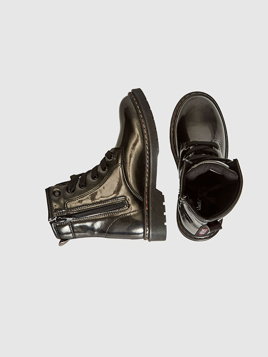 Siyah Kız Çocuk Bağcıklı Parlak Bot-2