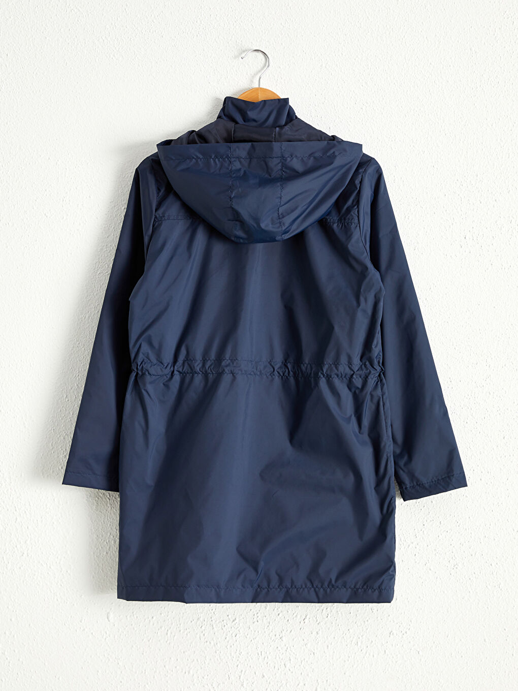 Lacivert Beli Büzgü Detaylı Kapüşonlu Mont-1