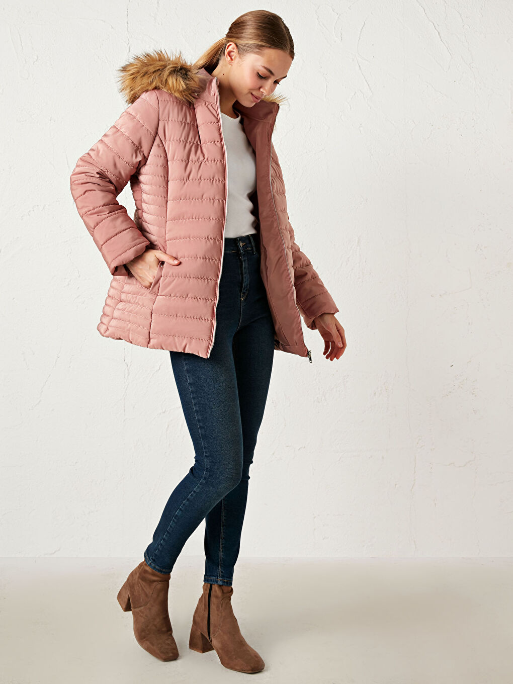 Geacă Matlasată Damă Cu Glugă și Mânecă Lungă-4