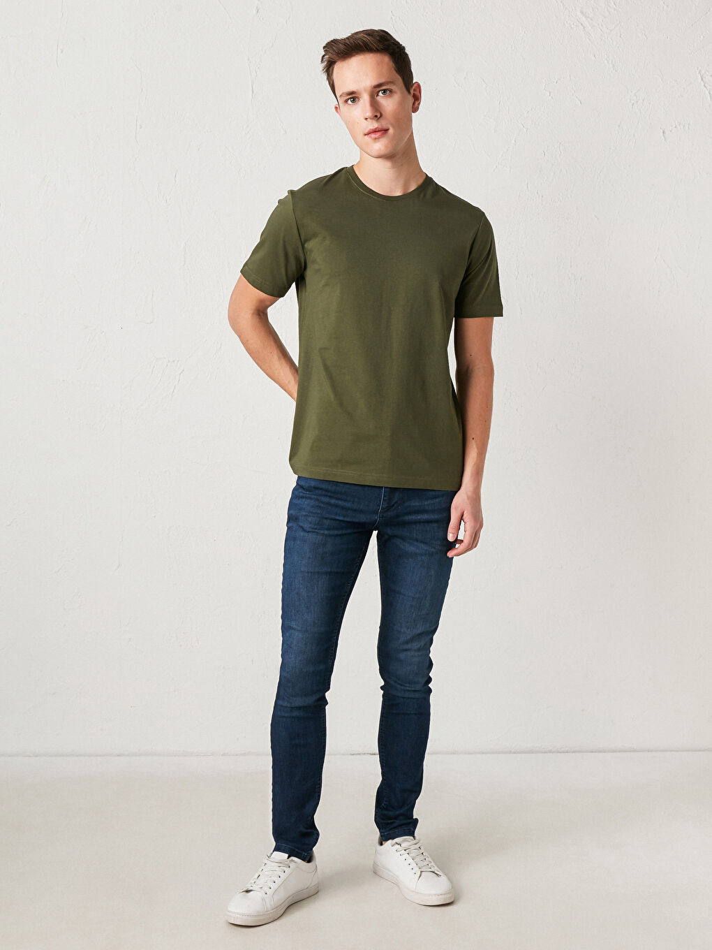 Haki Bisiklet Yaka Basic Kısa Kollu Tişört-3