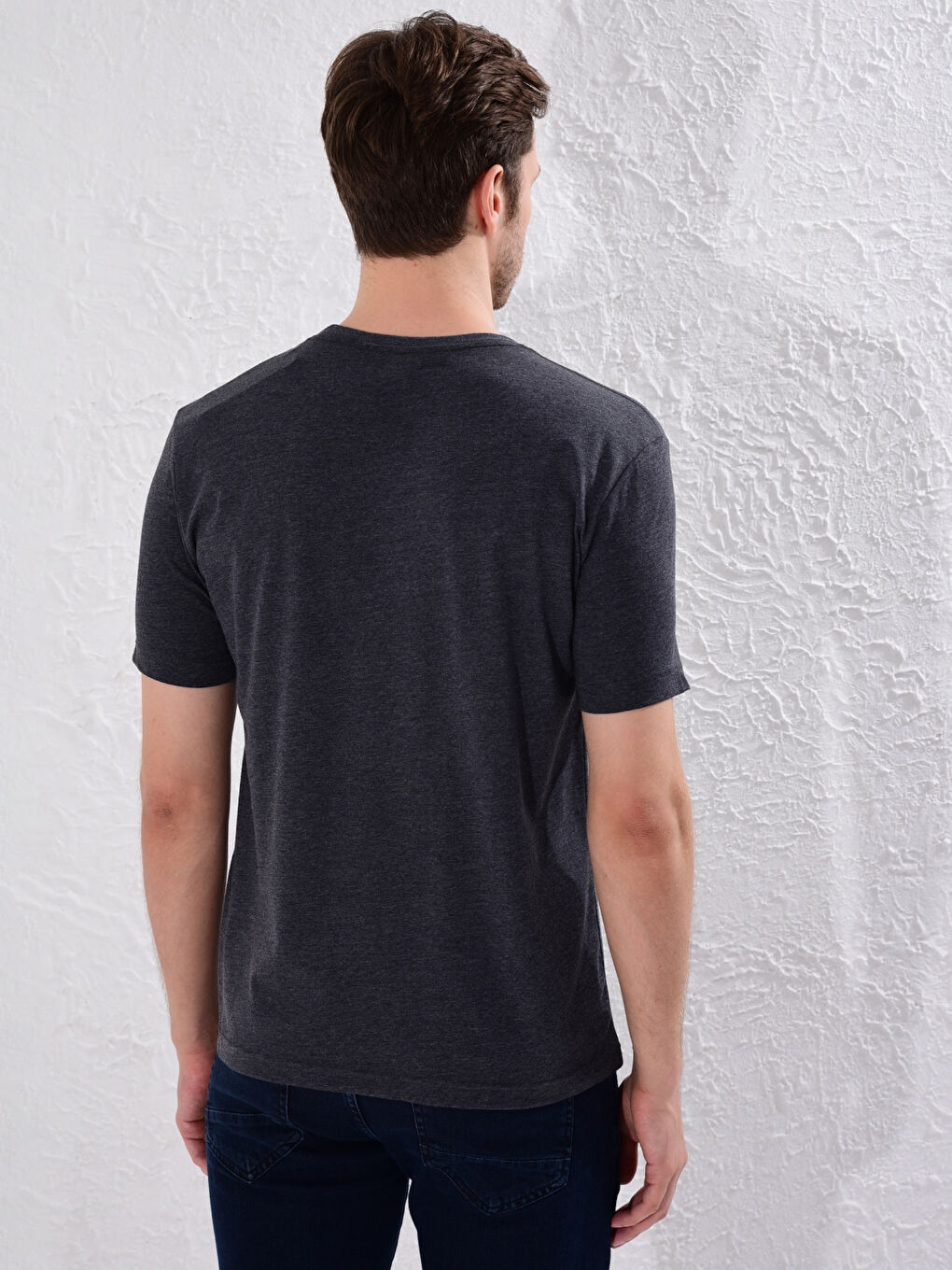 Antrasit Bisiklet Yaka Basic Kısa Kollu Tişört-3