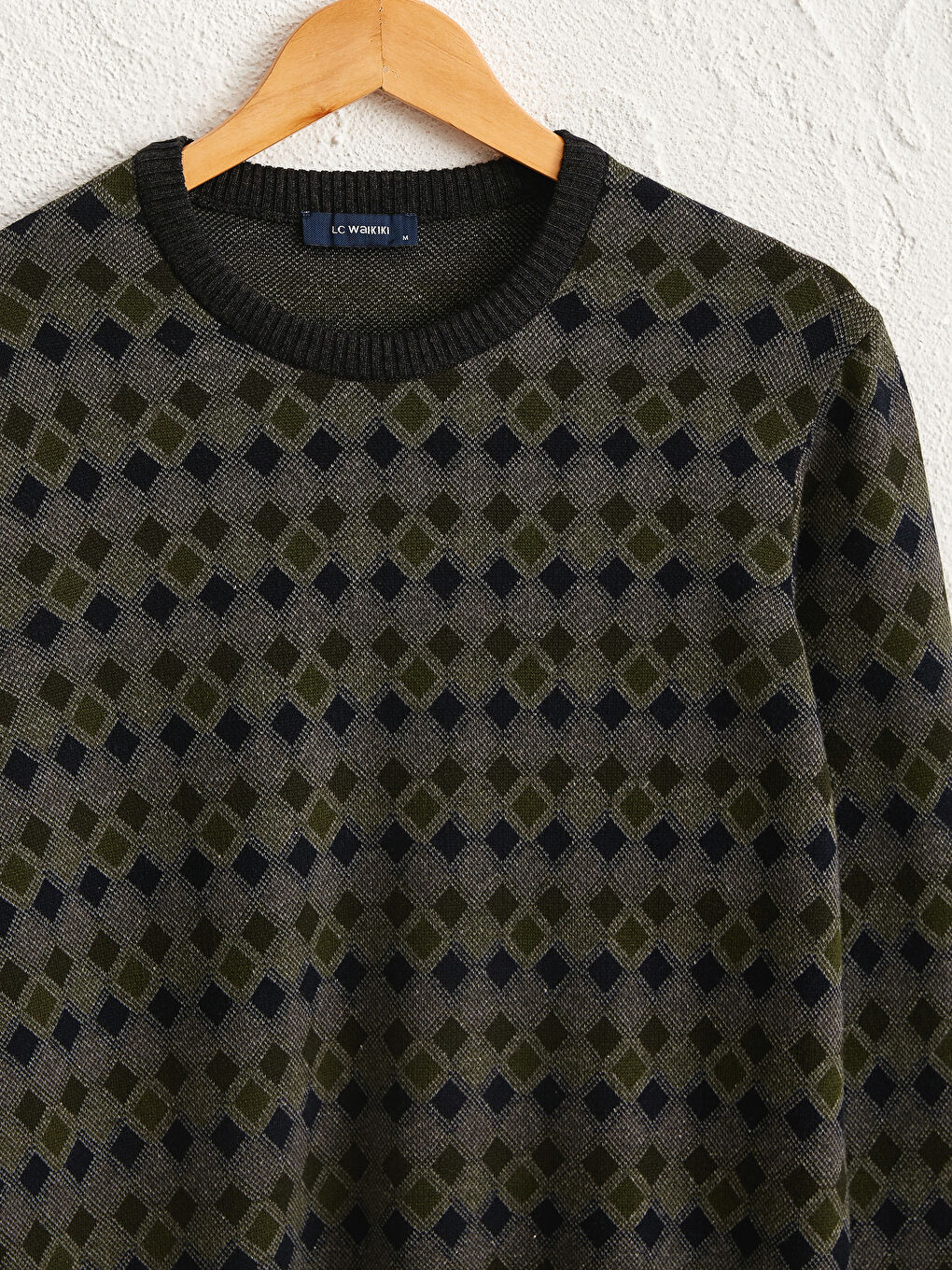 LCWAIKIKI Classic Crew Neck Argyle Lightweight Tricot Jumper -0W6918Z8-CRR