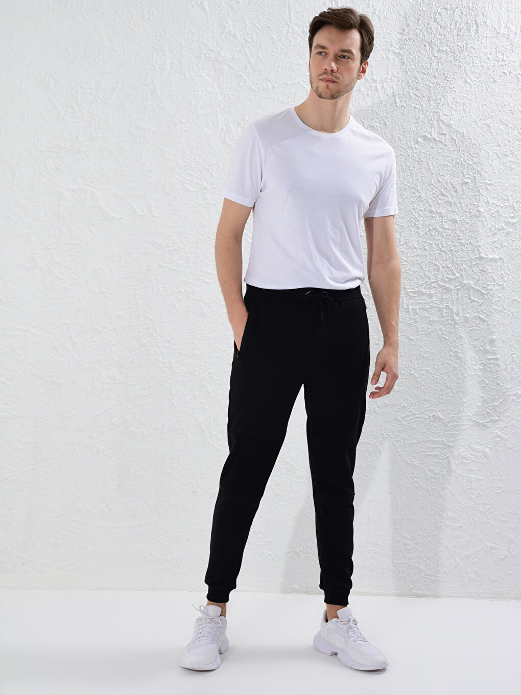 Siyah Slim Fit Erkek Jogger Eşofman Altı-1