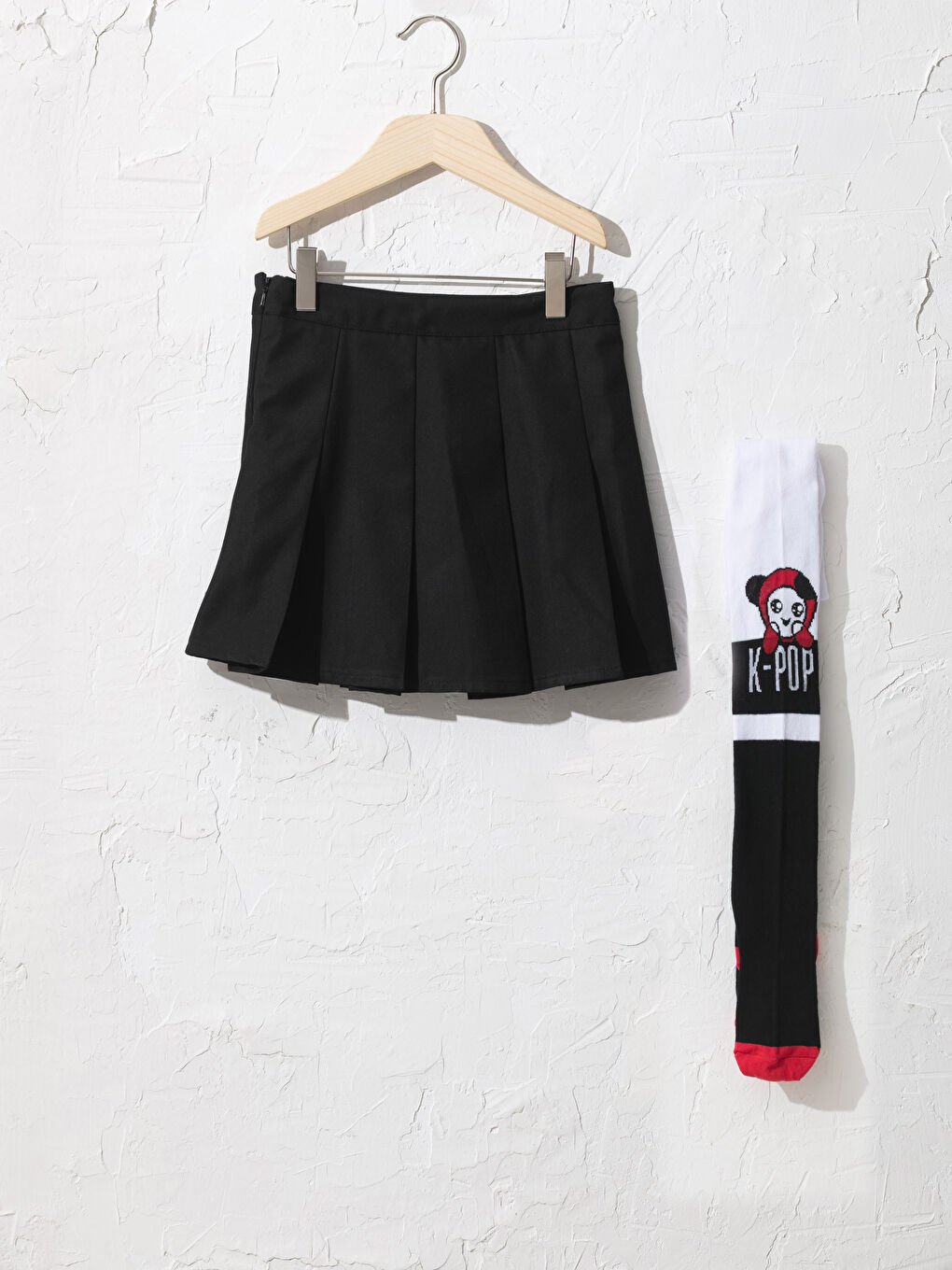 Girl Skirts and Tights-1