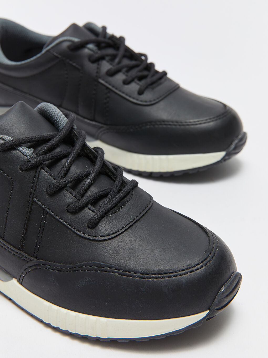 Boy’s Lace-up Trainers-2