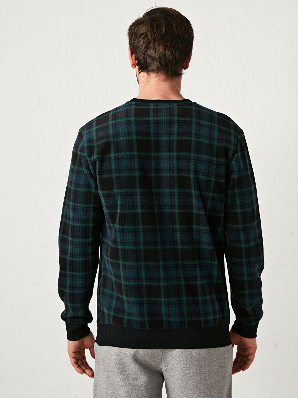 Верх пижамы в клетку с круглым вырезом-3