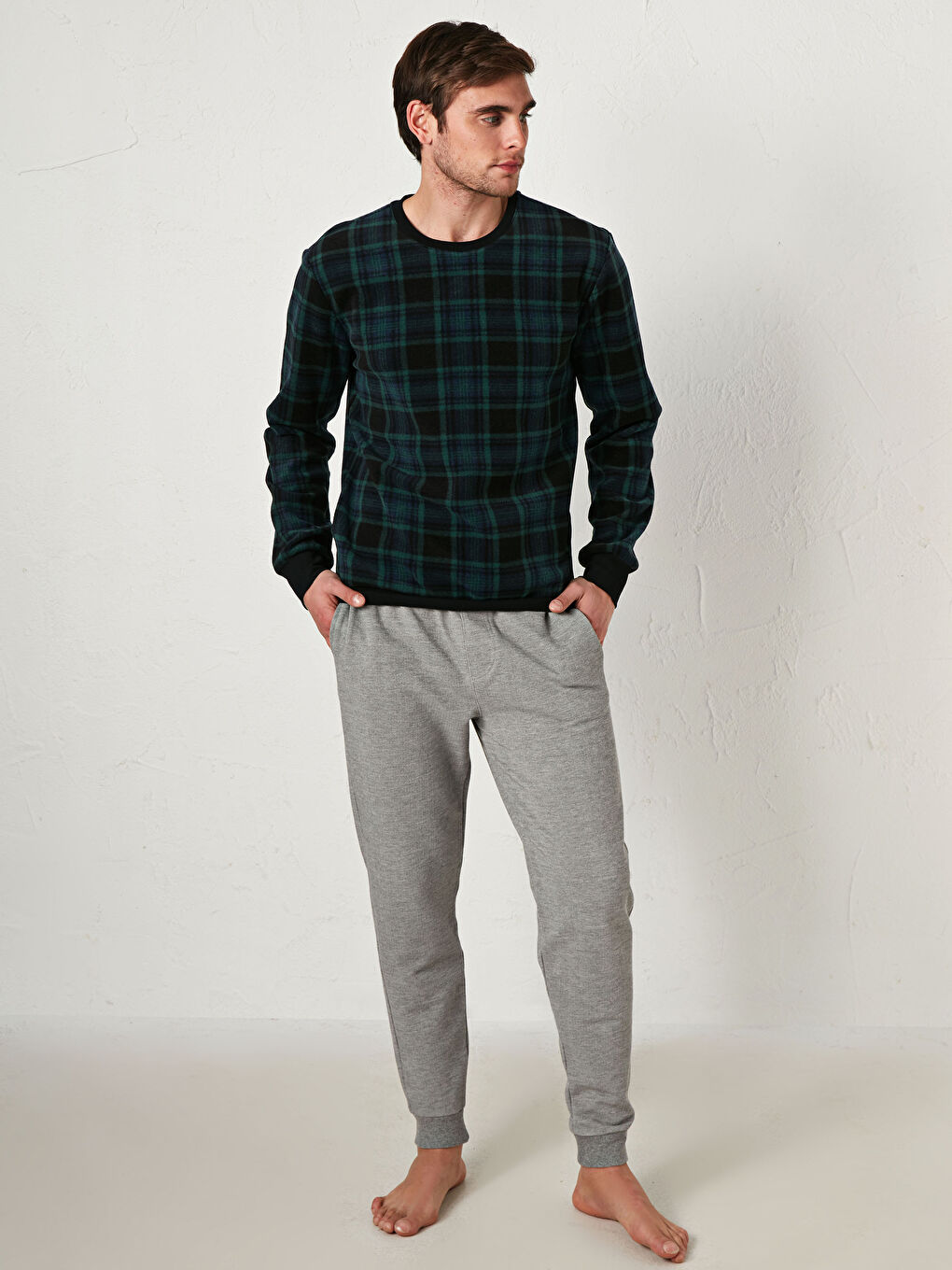 Верх пижамы в клетку с круглым вырезом-2