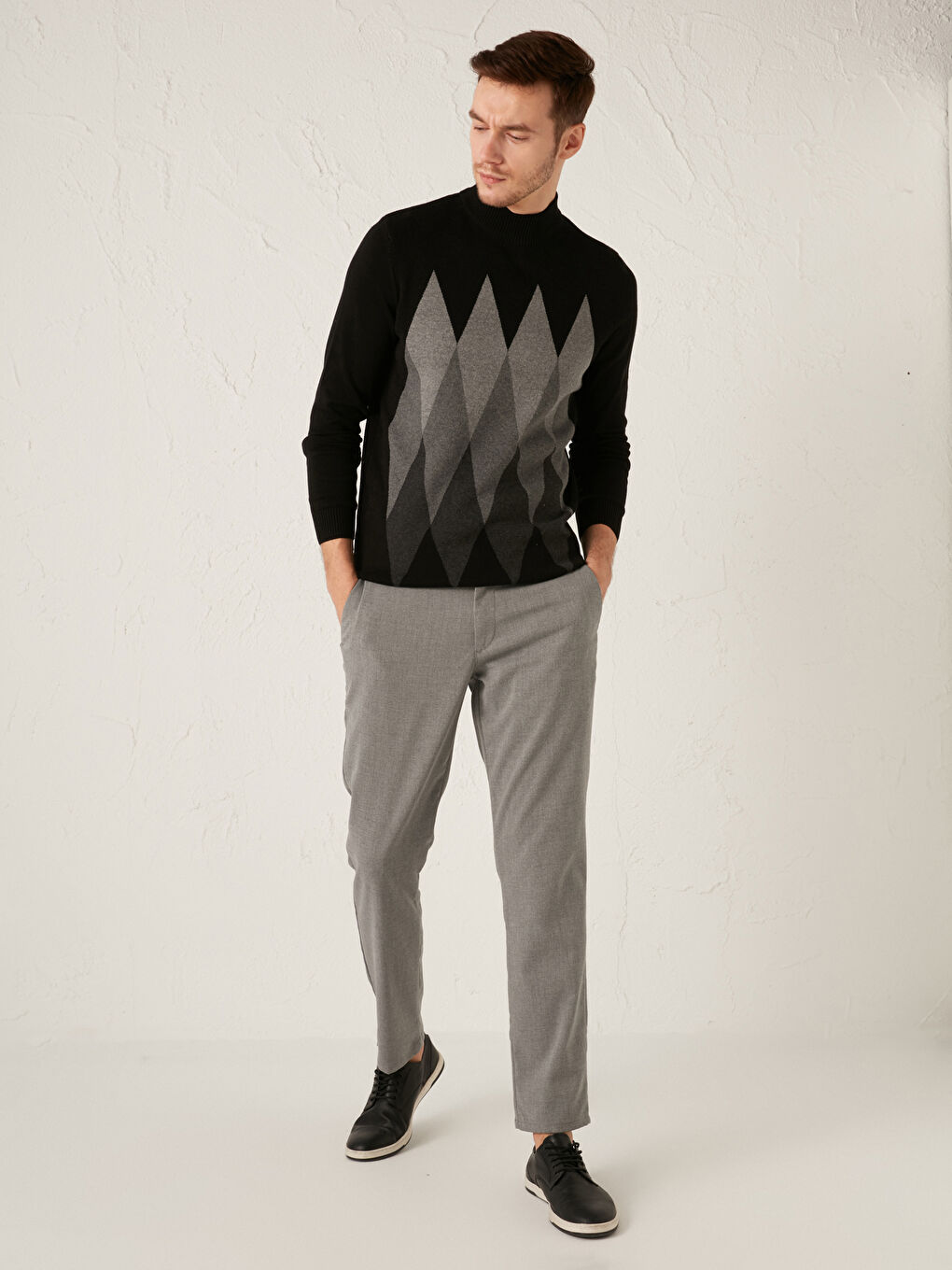 Жартылай биік жағалы ұзын жеңді принтті трикотаж жемпір-2