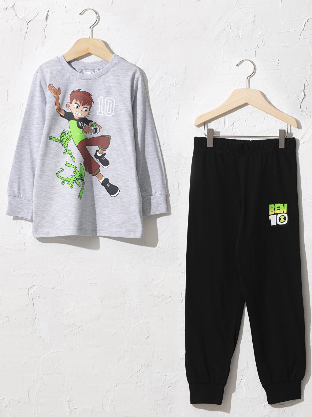 LCW Kids Boy's Ben 10 Printed Pyjamas Set -0W7584Z4-LAK