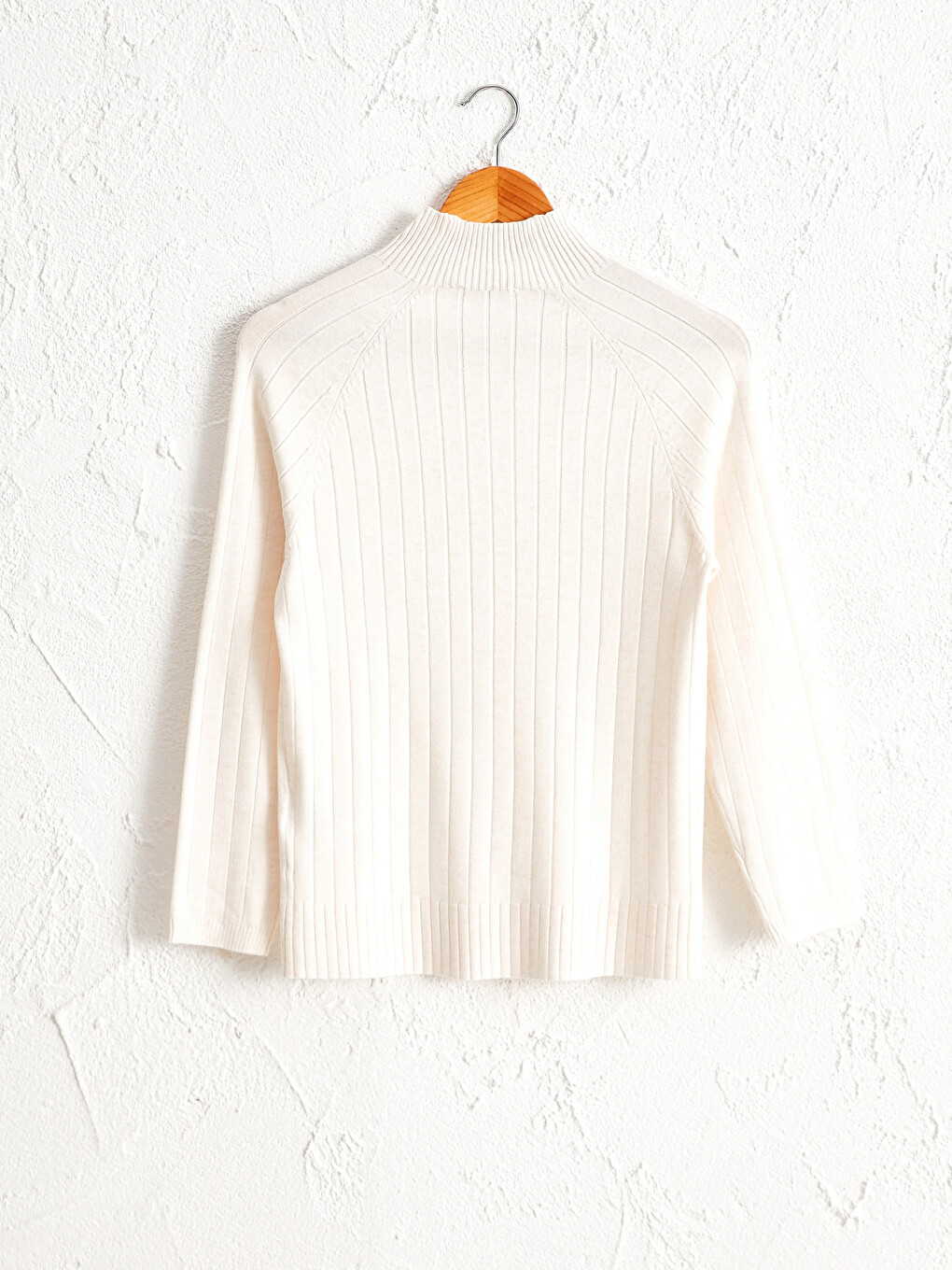 Half Turtleneck Thin Knitwear Sweater-1