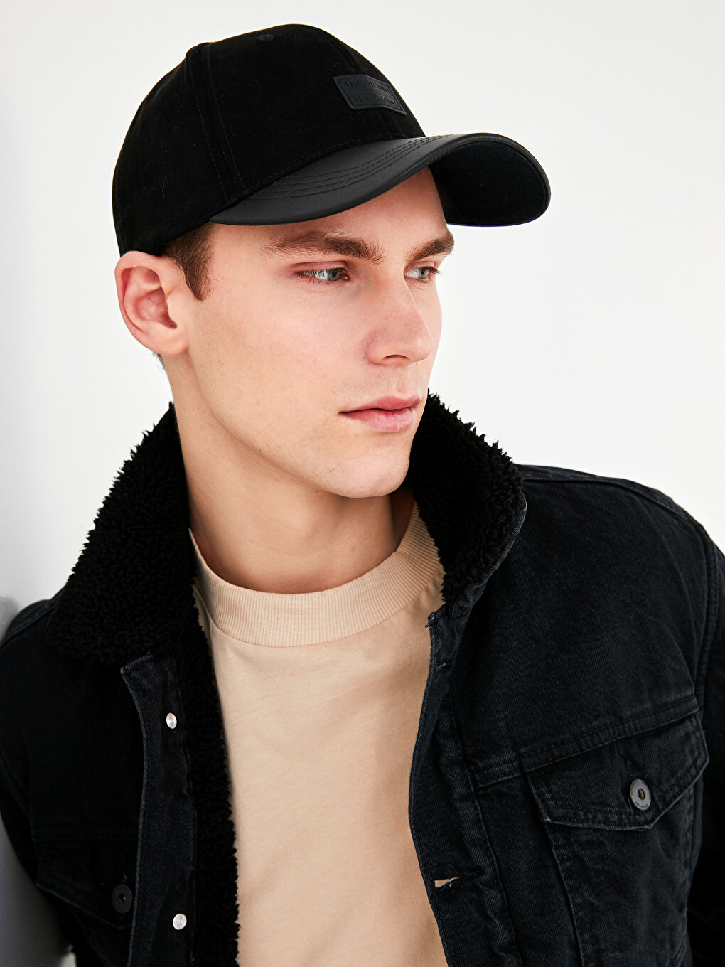 Standard Fit Men's Denim Jacket-3