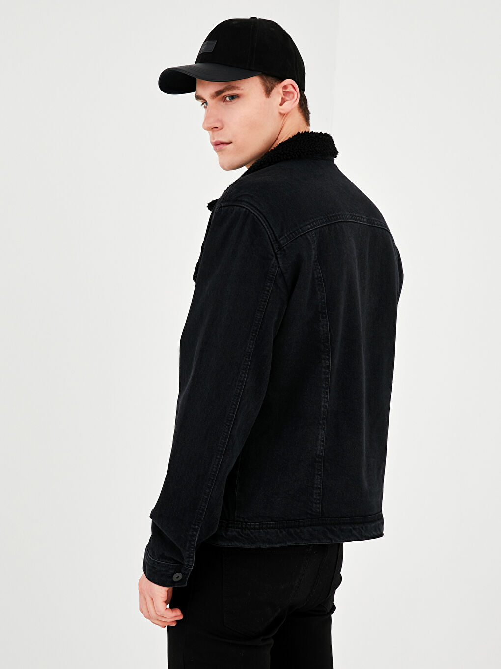 Standard Fit Men's Denim Jacket-4