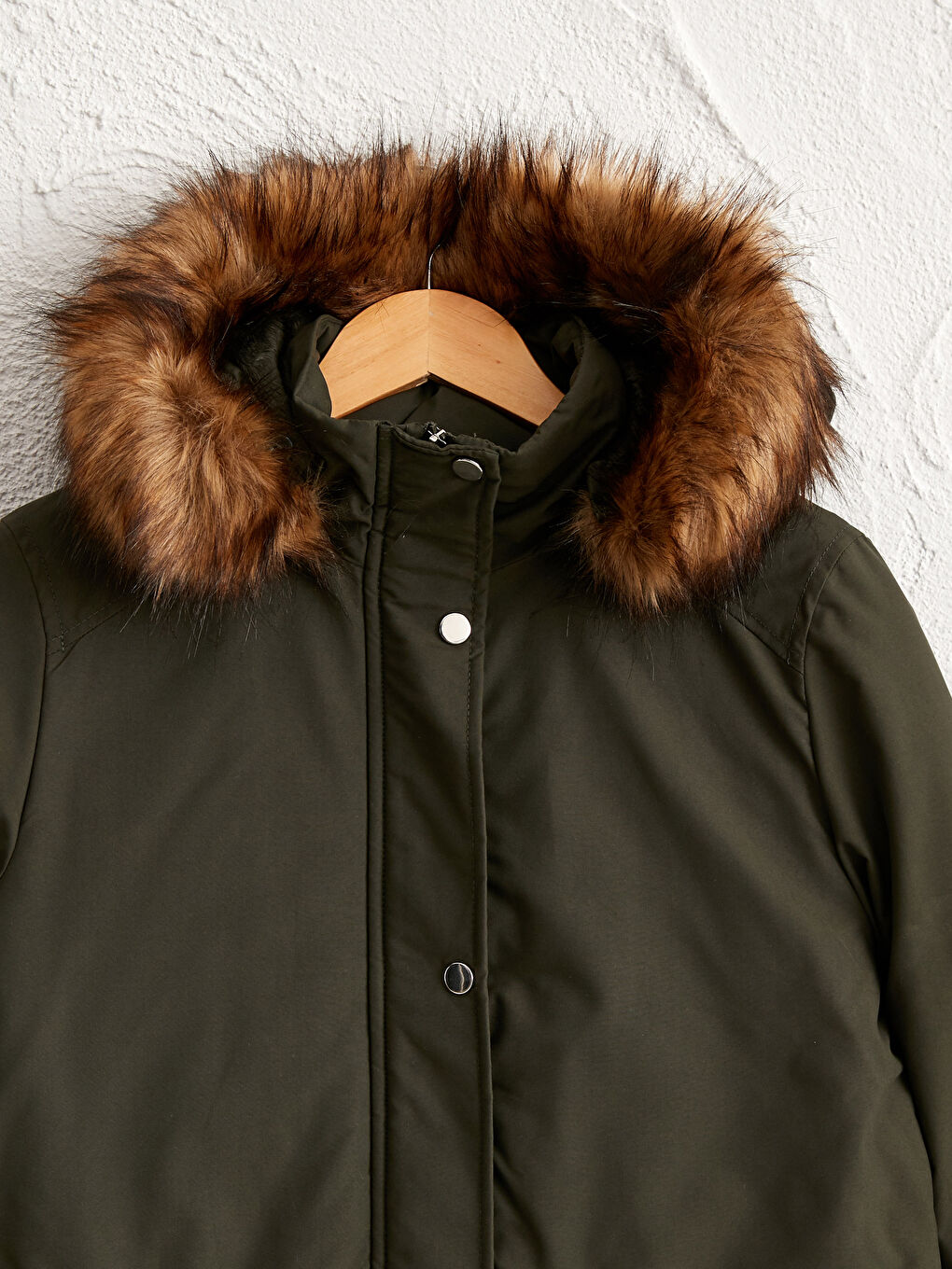 Uzun Kollu Kadın Kapüşonlu Mont-4