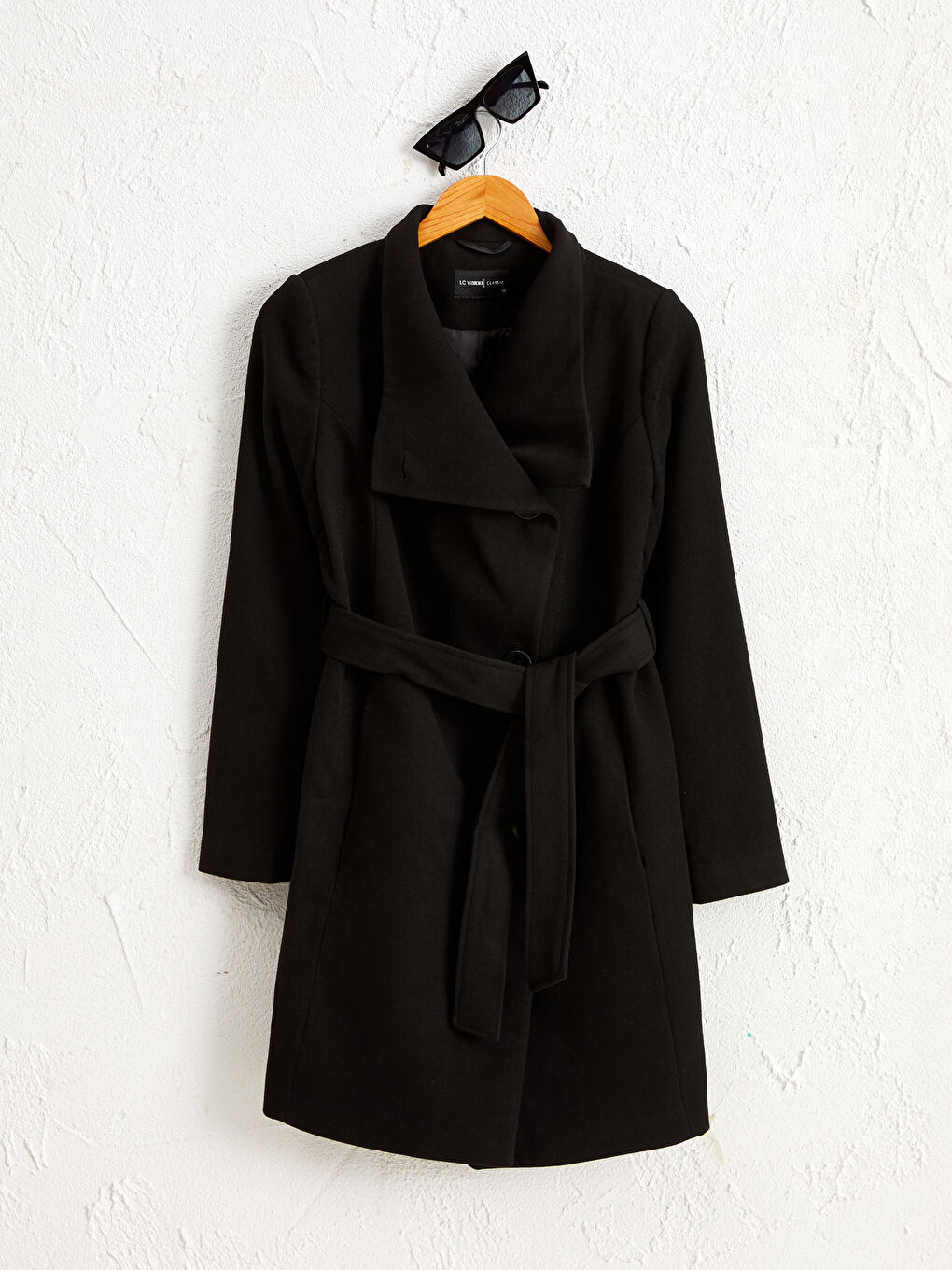 Siyah Uzun Kollu Kadın Kaşe Kaban