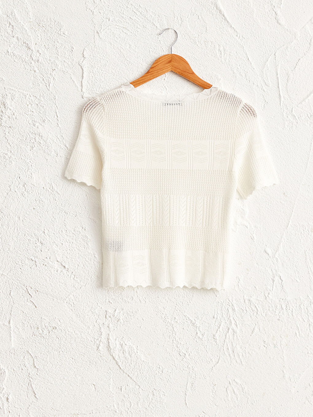 Self-patterned Knitwear Sweater-1
