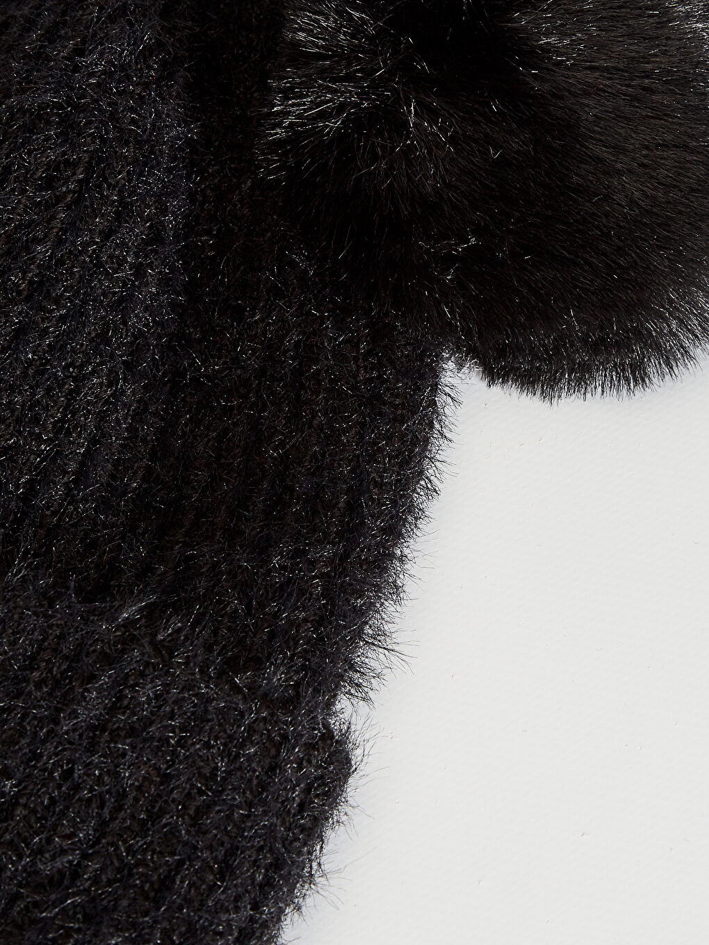 Қыздарға арналған трикотаж береті помпондары бар-1