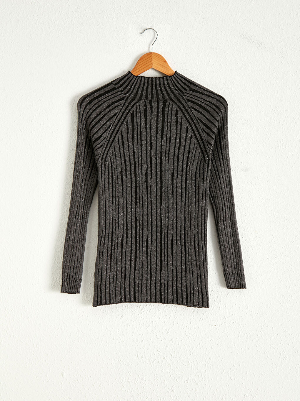 LCWAIKIKI Classic Leuchtender Halbrollkragenpullover -0W8625Z8-CVL