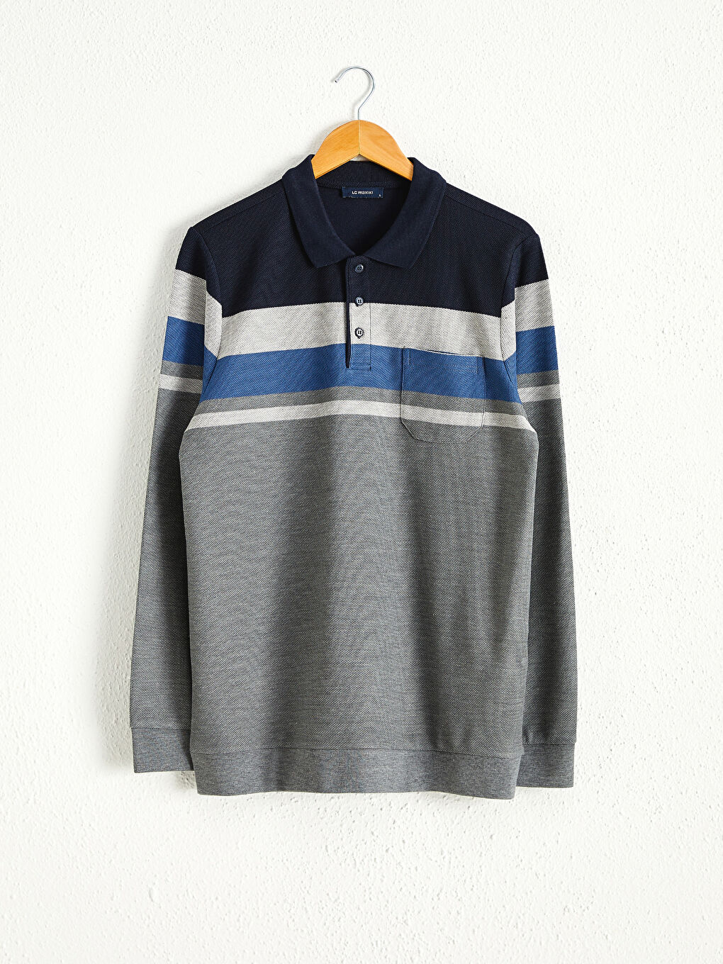 تيشيرت بياقة بولو بأكمام طويلة