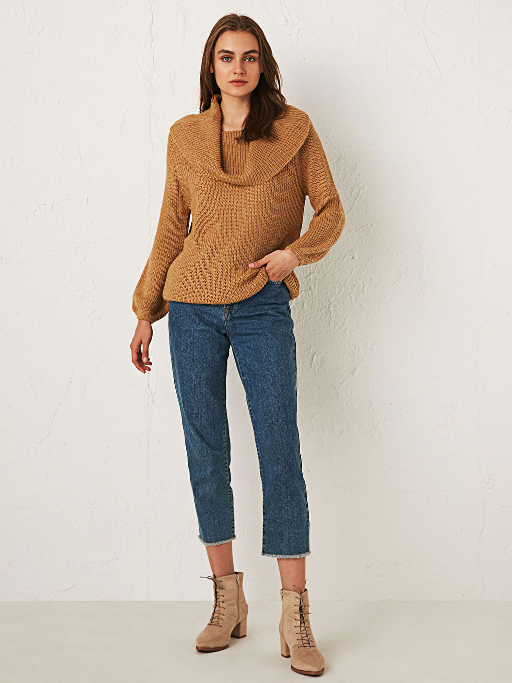 Bej Uzun Kollu Kadın Kalın Triko Kazak-2