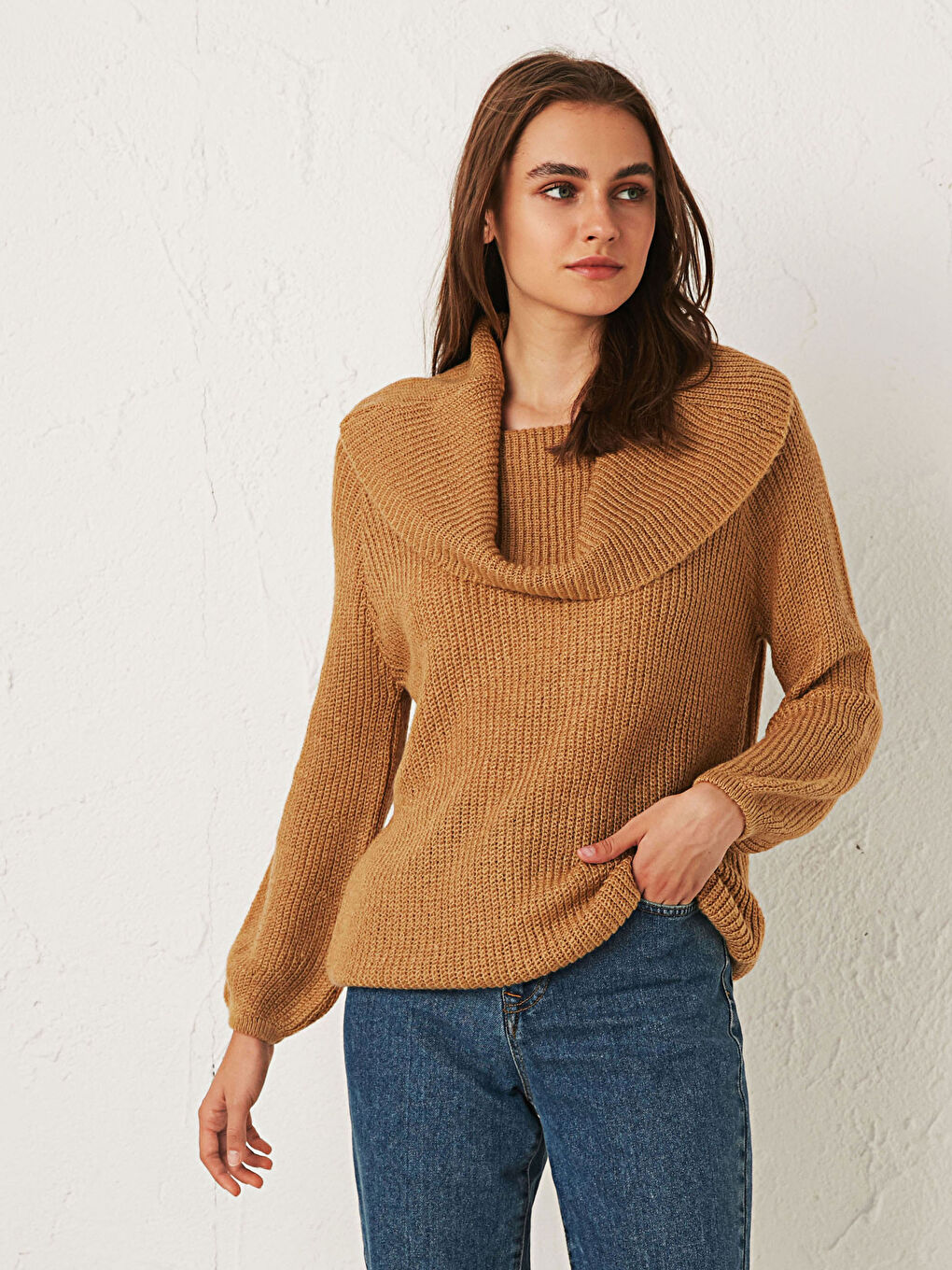 Bej Uzun Kollu Kadın Kalın Triko Kazak-1