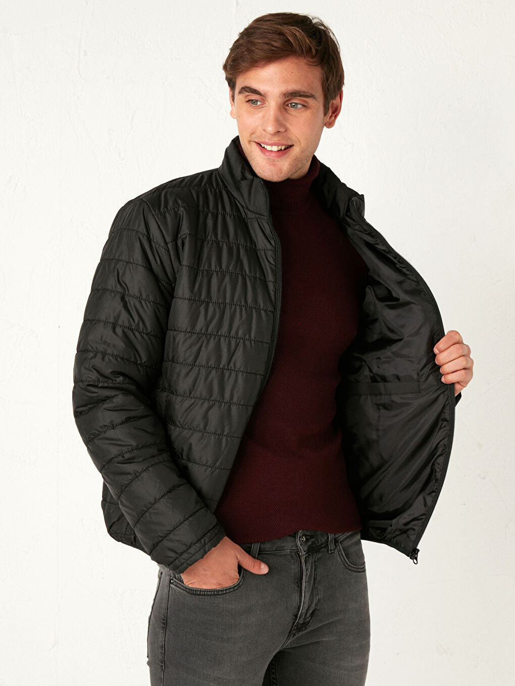 Siyah Rahat Kalıp Dik Yaka Erkek Şişme Mont-1