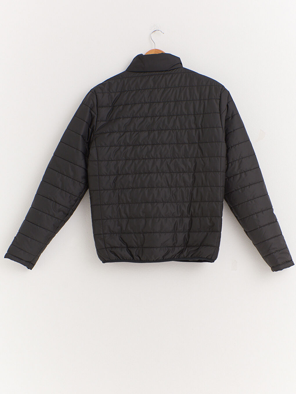 Siyah Rahat Kalıp Dik Yaka Erkek Şişme Mont-5