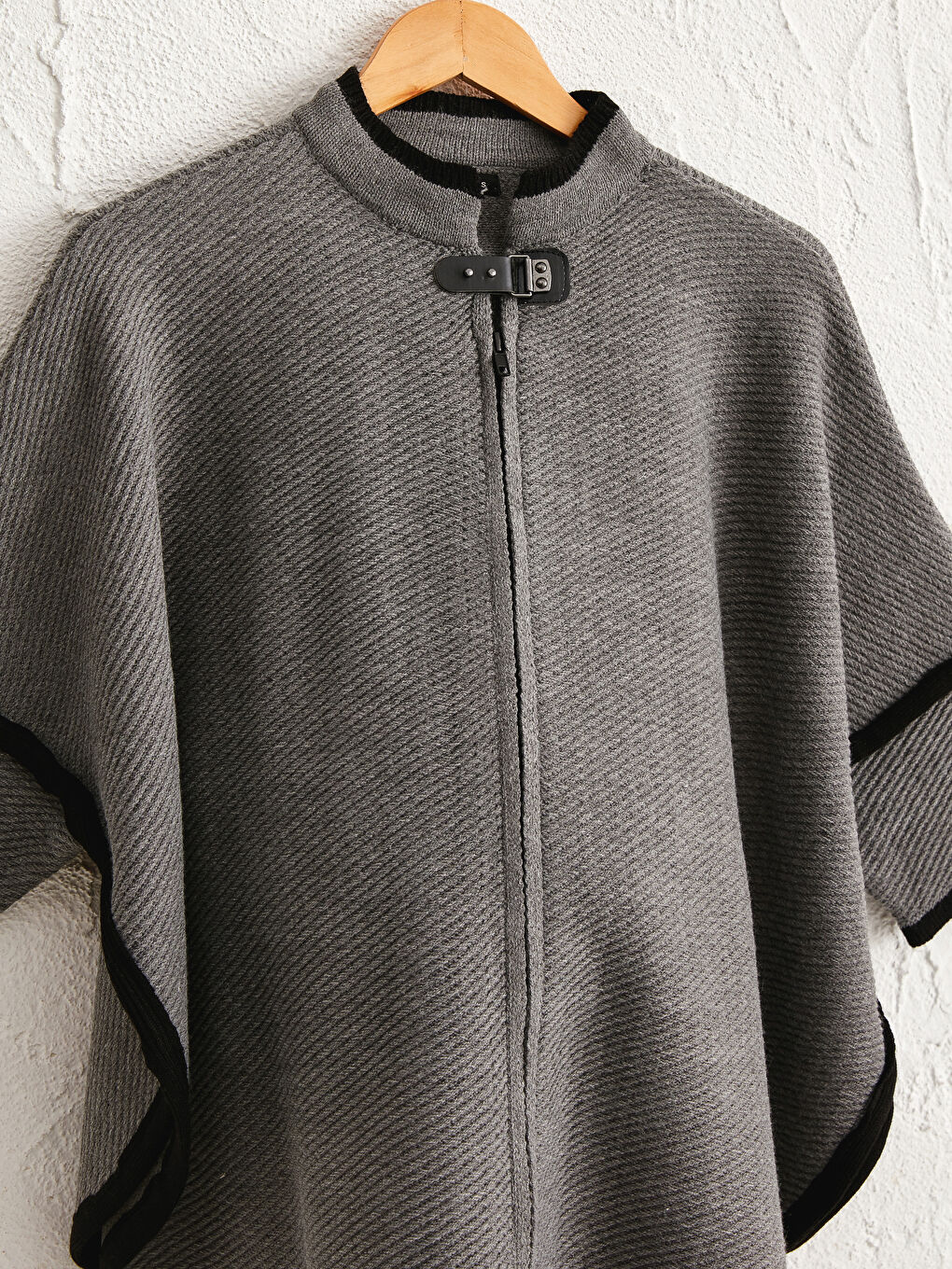 Self-Patterned Maternity Tricot Poncho-2