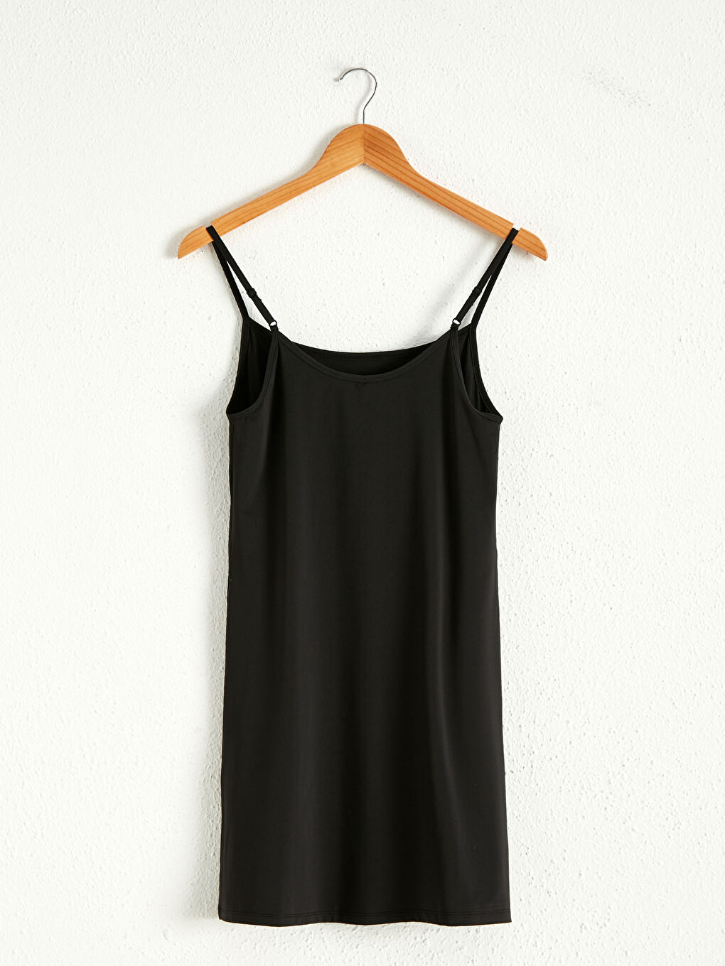 Siyah U Yaka Askılı Kadın Askılı Esnek Jüpon-2