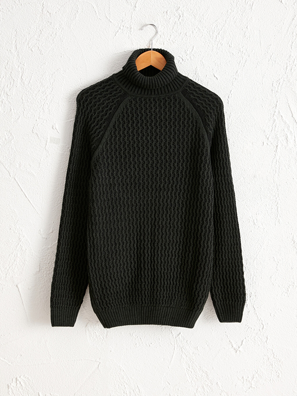 Standard Fit Turtleneck Thick Knitwear Sweater