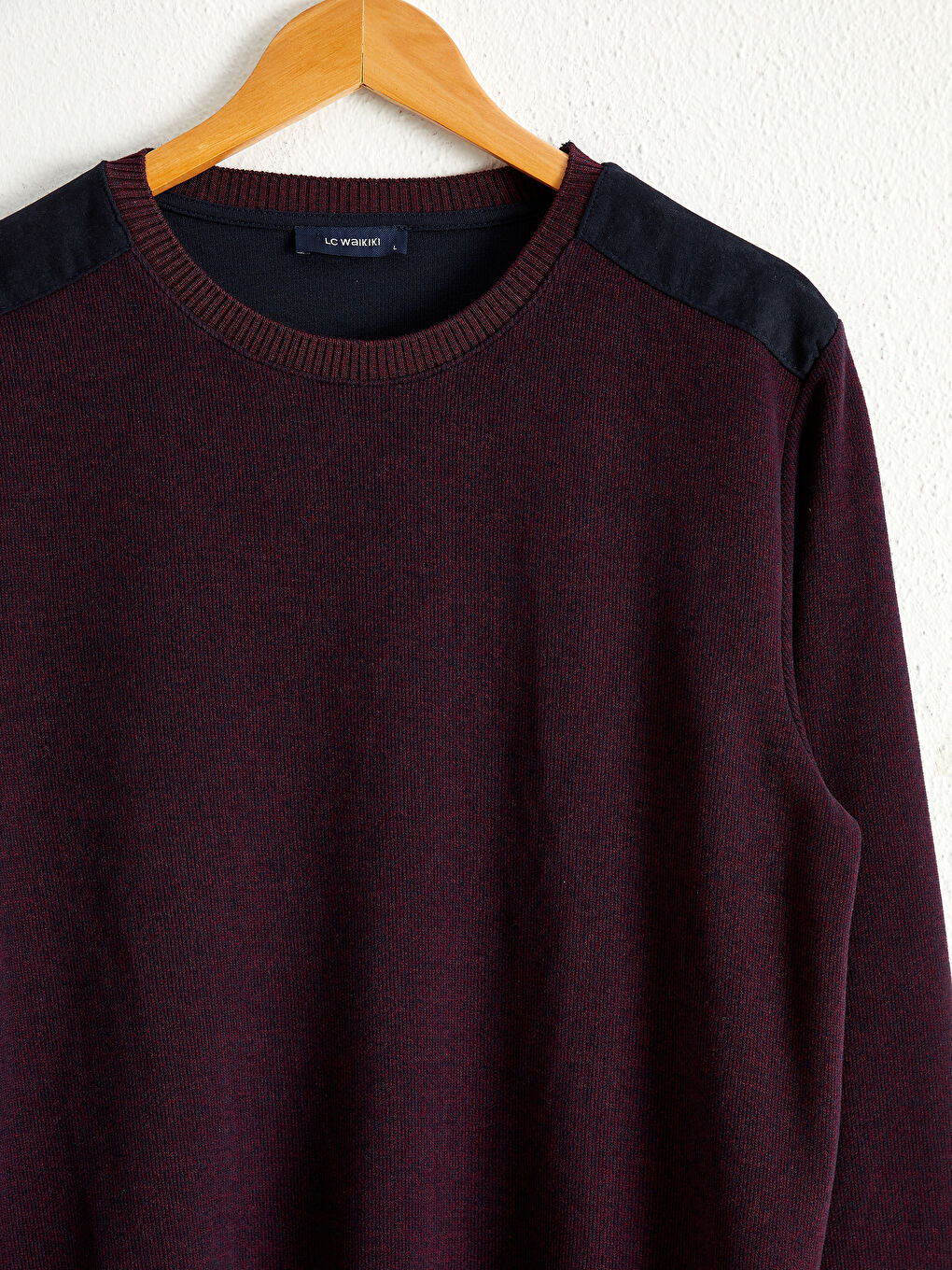 Базовый свитшот с круглым вырезом-4