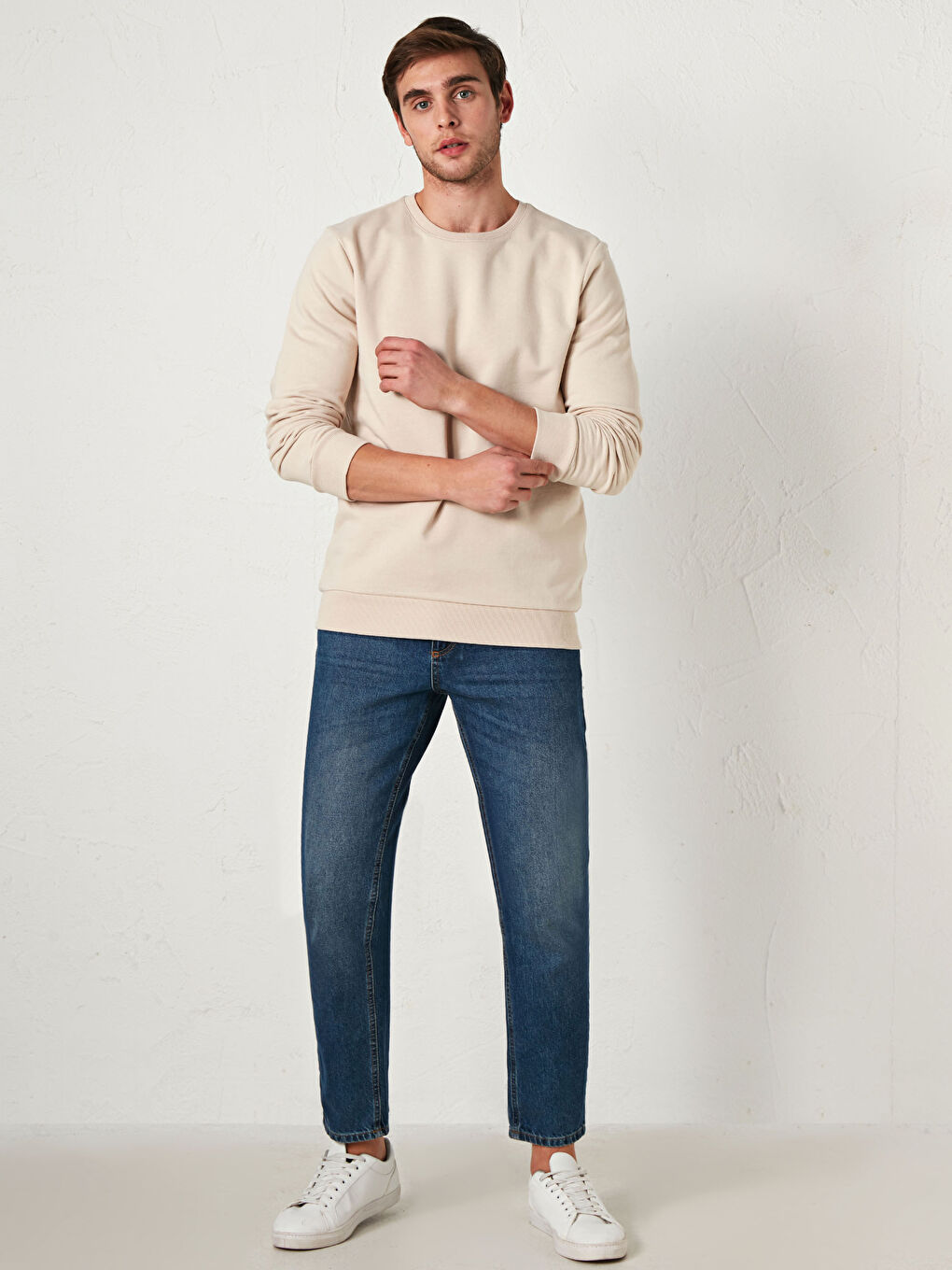 Sweat-shirt Basique Col Rond Coupe Confortable-2