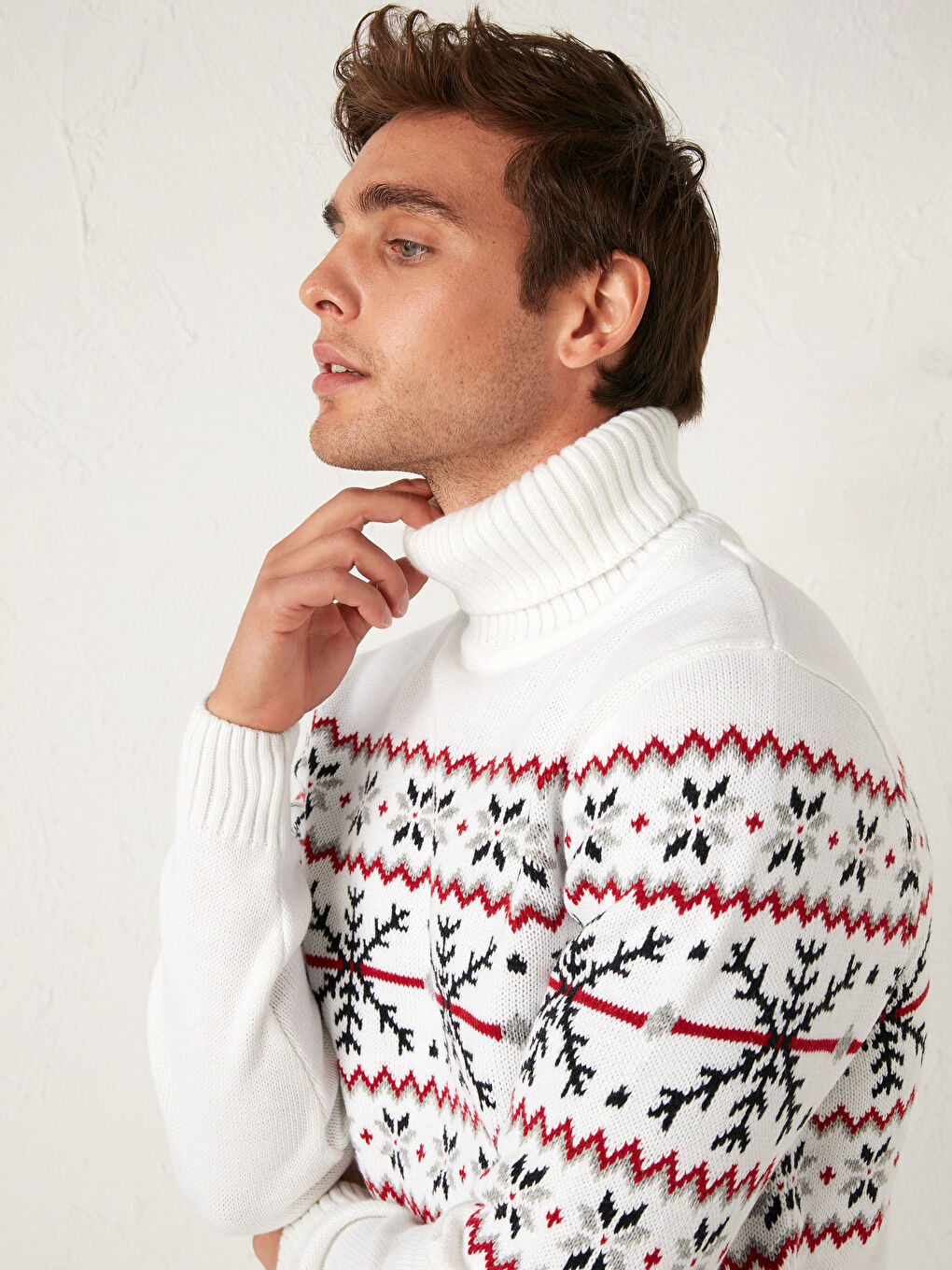 Pulover Tricotat cu Guler Înalt și Model-7