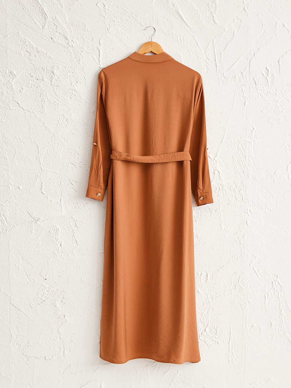 Kahverengi Kuşaklı Dokulu Kumaştan Elbise-2