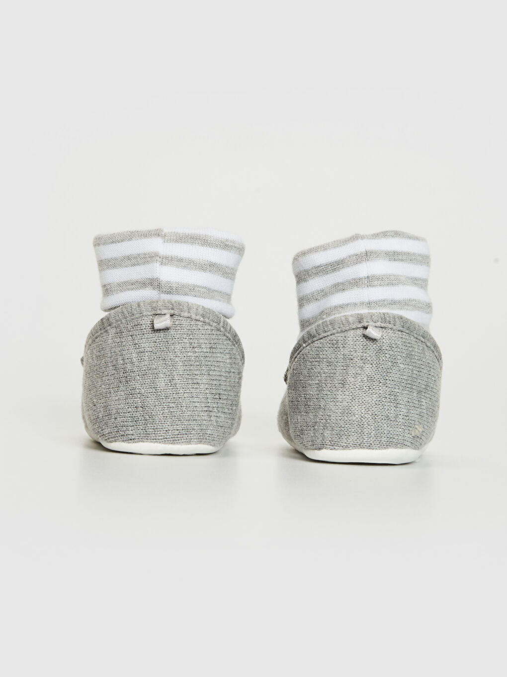 Gri Nakış Detaylı Pamuk Astarlı Yürüme Öncesi Erkek Bebek Çoraplı Ev Ayakkabısı-4