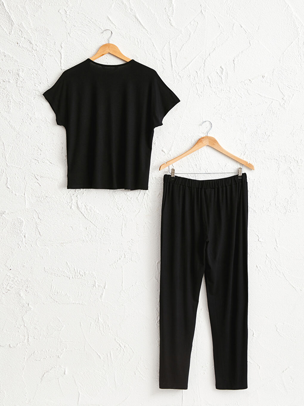 Siyah V Yaka Kısa Kollu Kadın Pijama Takım-1