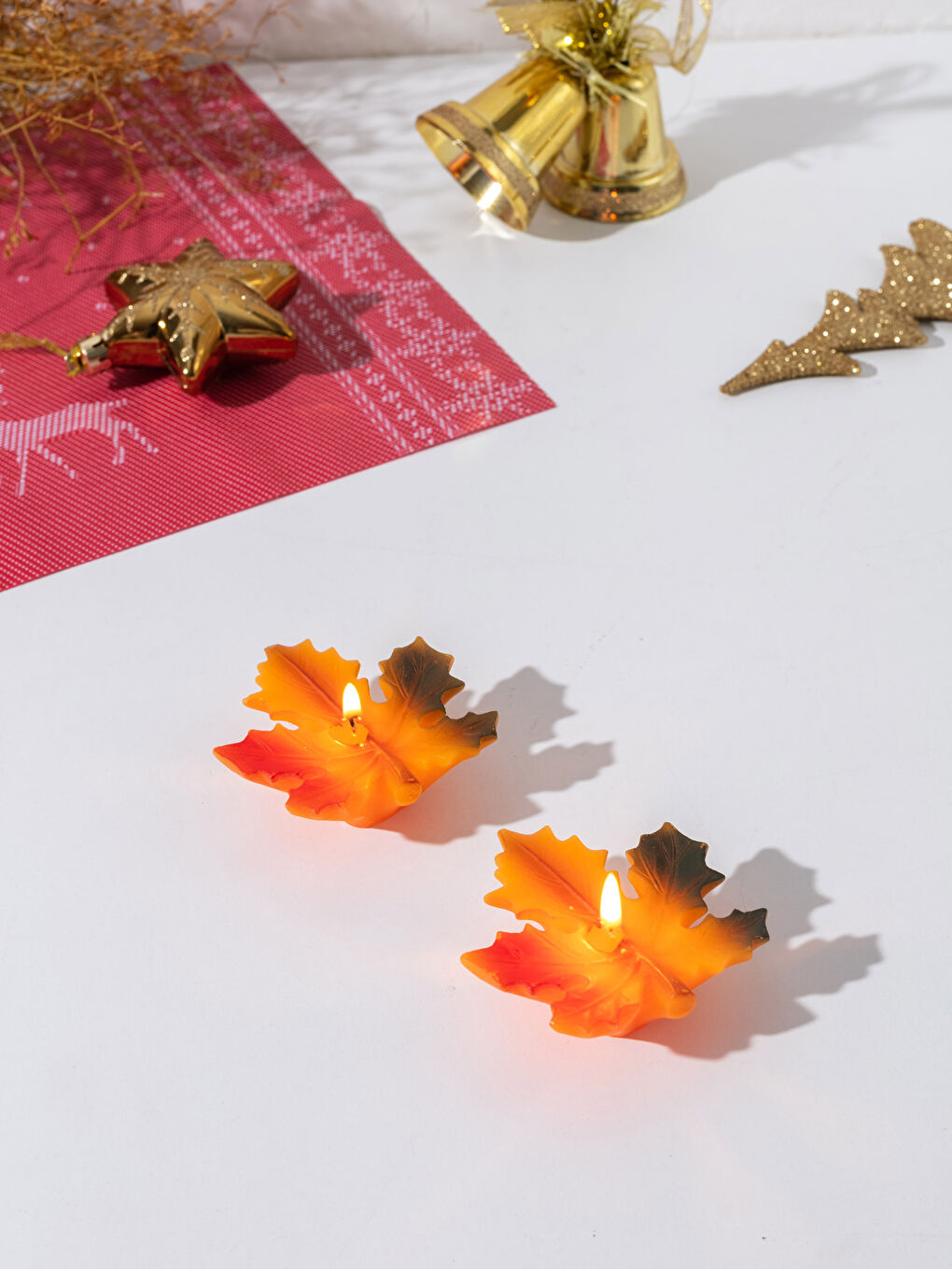 ٢ شمعات زخرفية