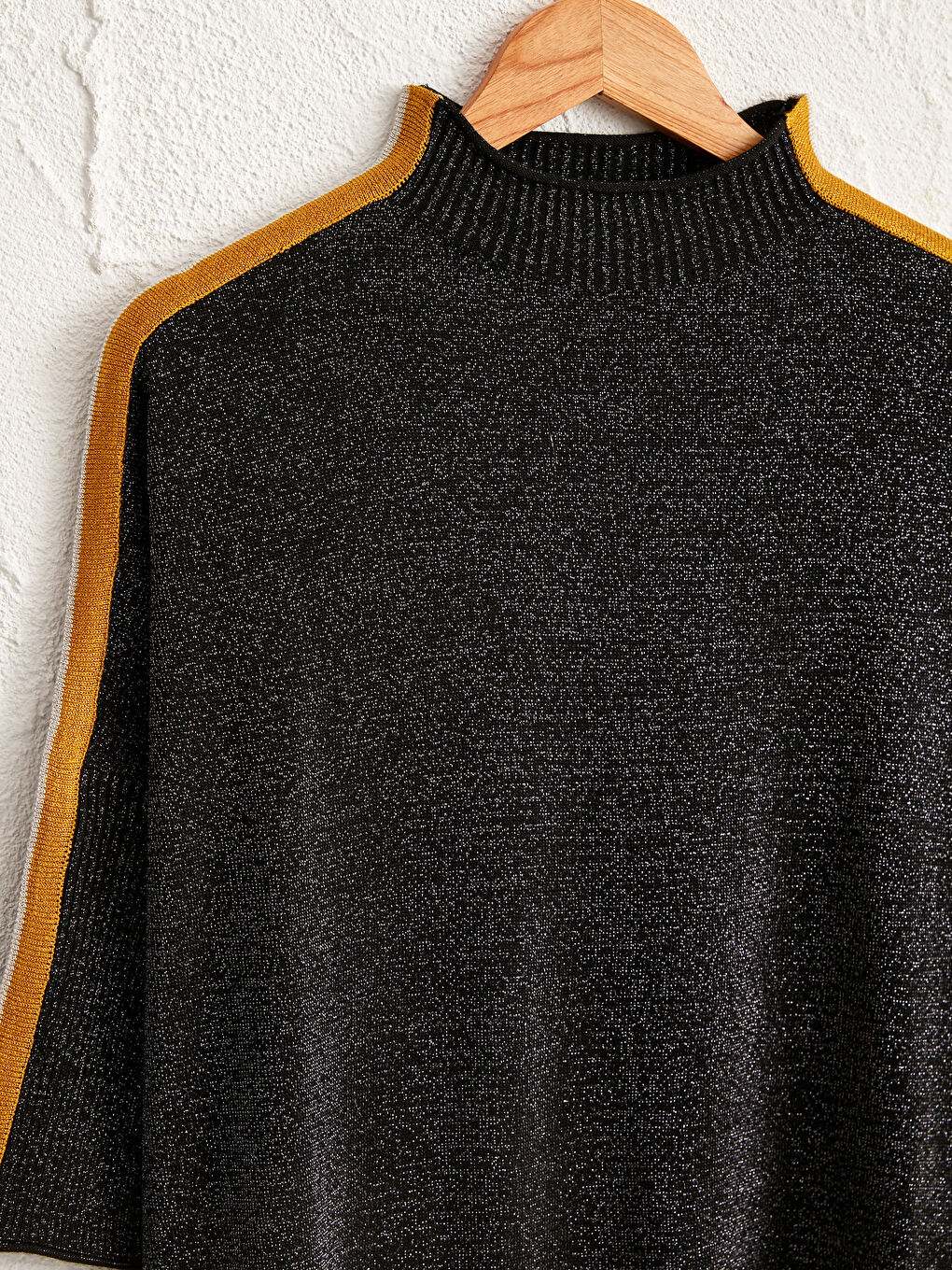 Stripe Detailed Shiny Look Thin Knit Sweater-2