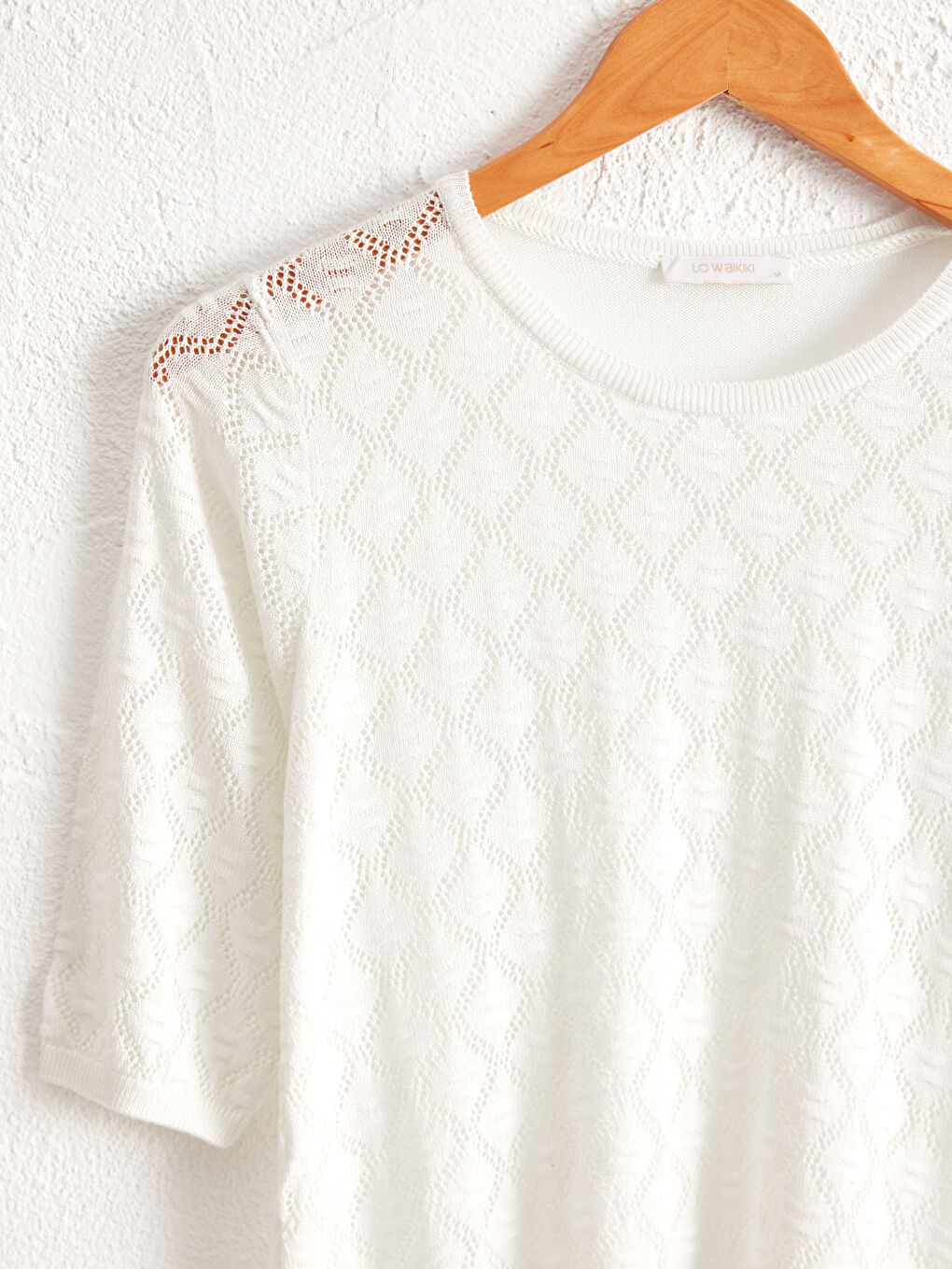 Легкий трикотажный джемпер с узором-2