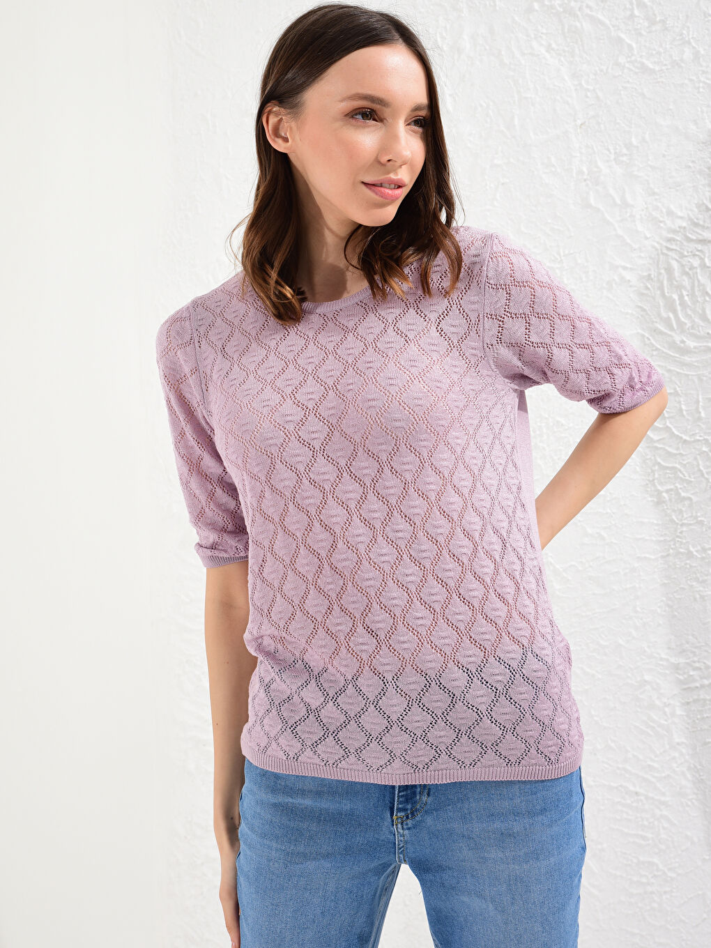 Self-Patterned Lightweight Tricot Jumper