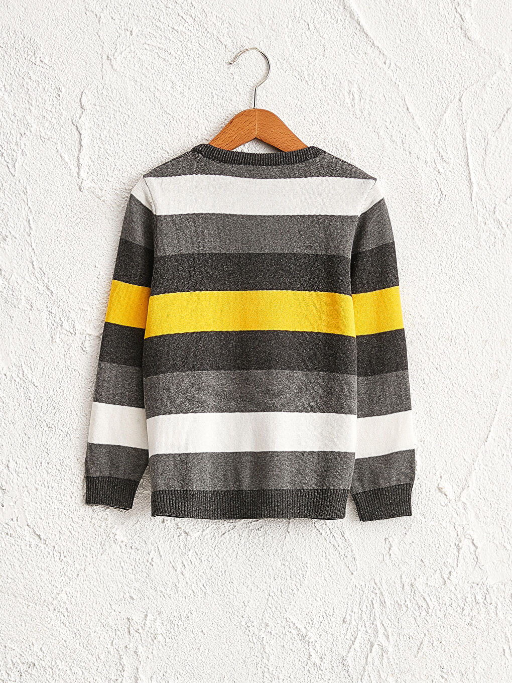 Gri Erkek Çocuk Desenli İnce Triko Kazak-1