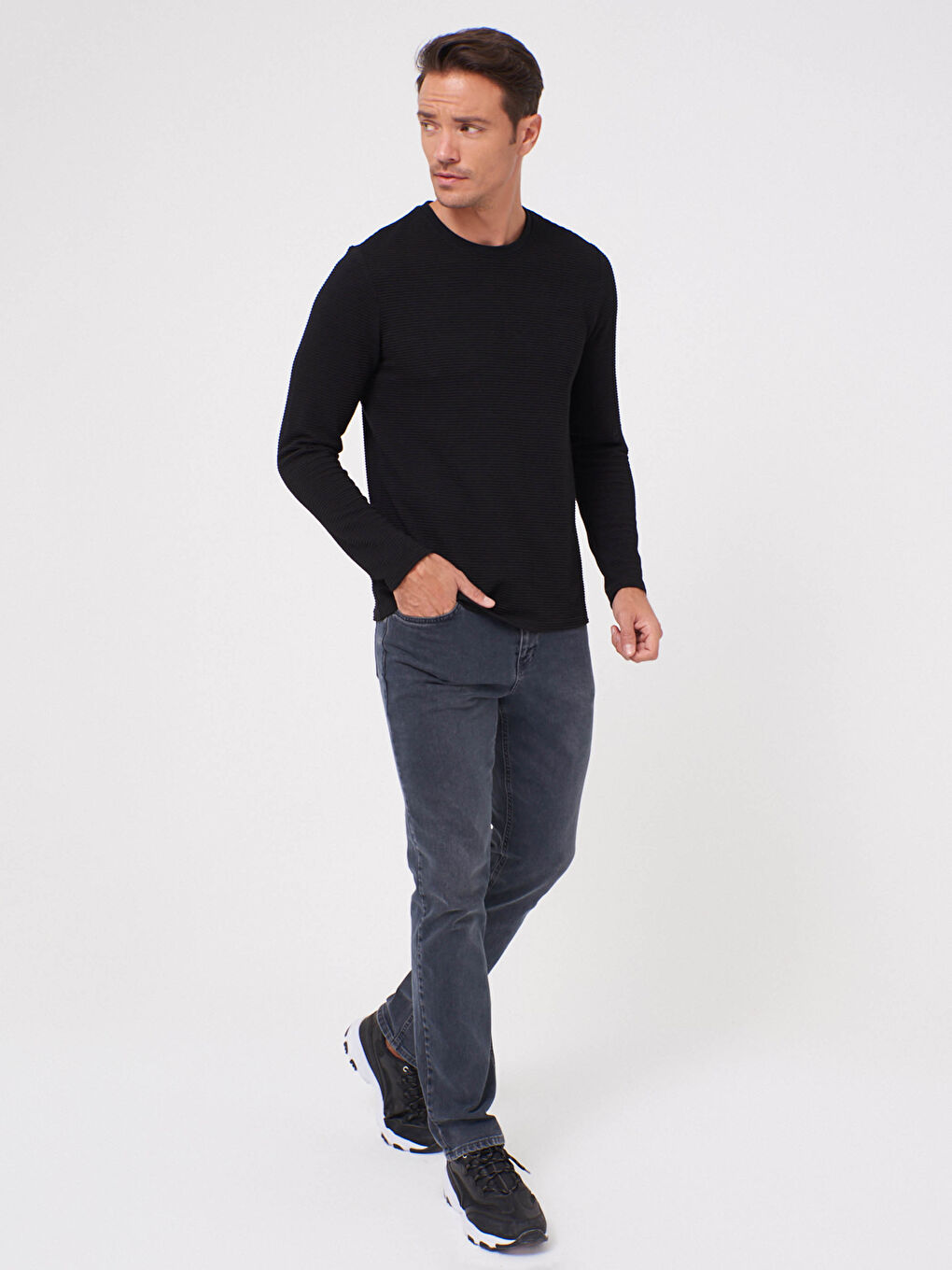 Siyah Bisiklet Yaka Uzun Kollu Basic Tişört-7