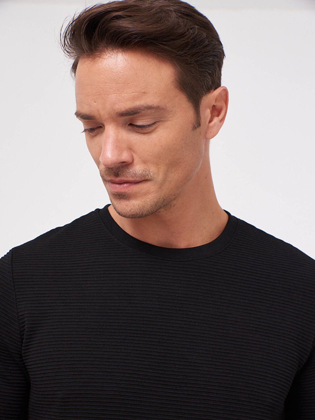 Siyah Bisiklet Yaka Uzun Kollu Basic Tişört-5